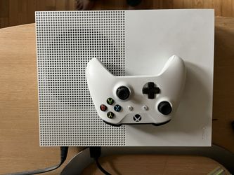 XBOX One S Console With Controller Very Good Condition