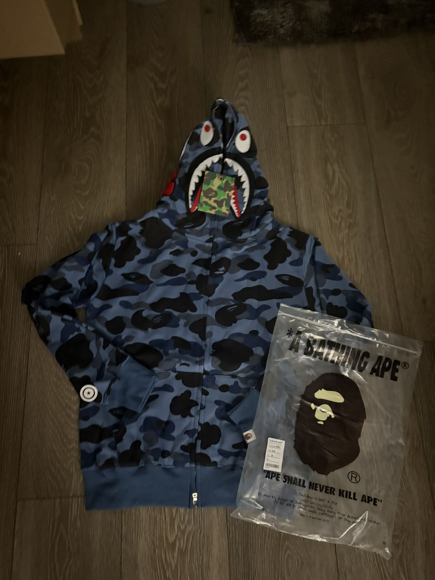 Bape zip