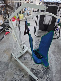 New Restisland Electric Patient Lift, High-Capacity Rechargeable Battery, Low Base, 400 lb Capacity Adjustable Base and Sling, Retails $800 with Taxe