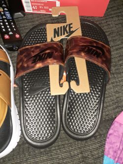 Womens Nike Slides