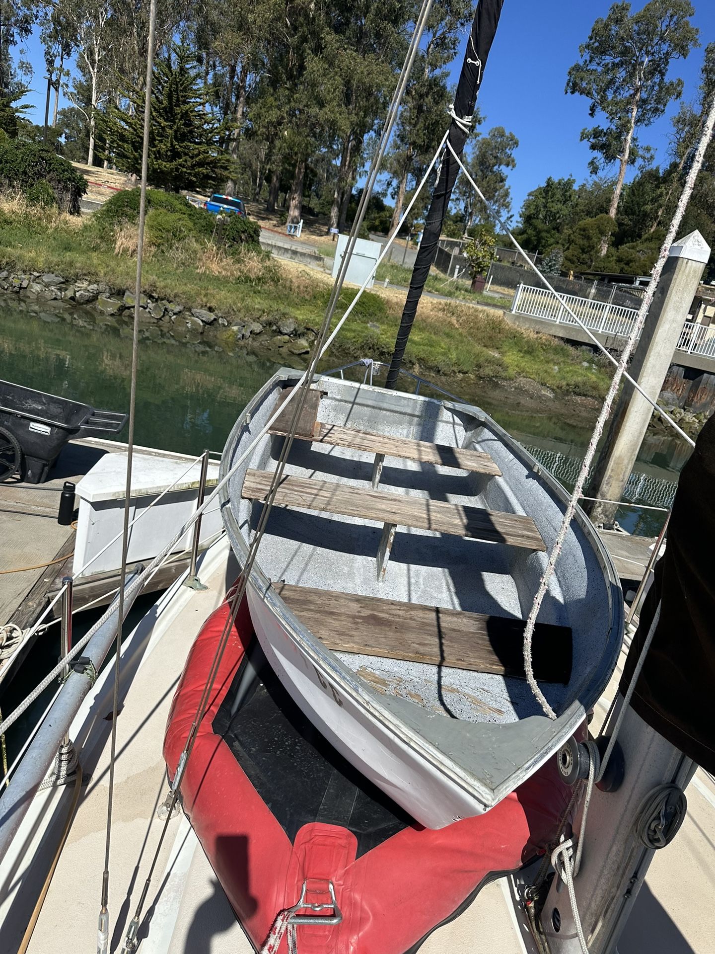 Dingy Or Small Fishing Boat 10ft