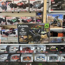 Axial 1/8 AXP8 Gilamon 2.2 4x4 RTR Brushed Trail Buggy