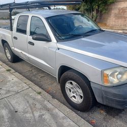 Dodge Dakota  2007 $5800  O/b