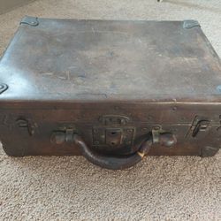 Antique Victorian small Trunk Suitcase Briefcase 