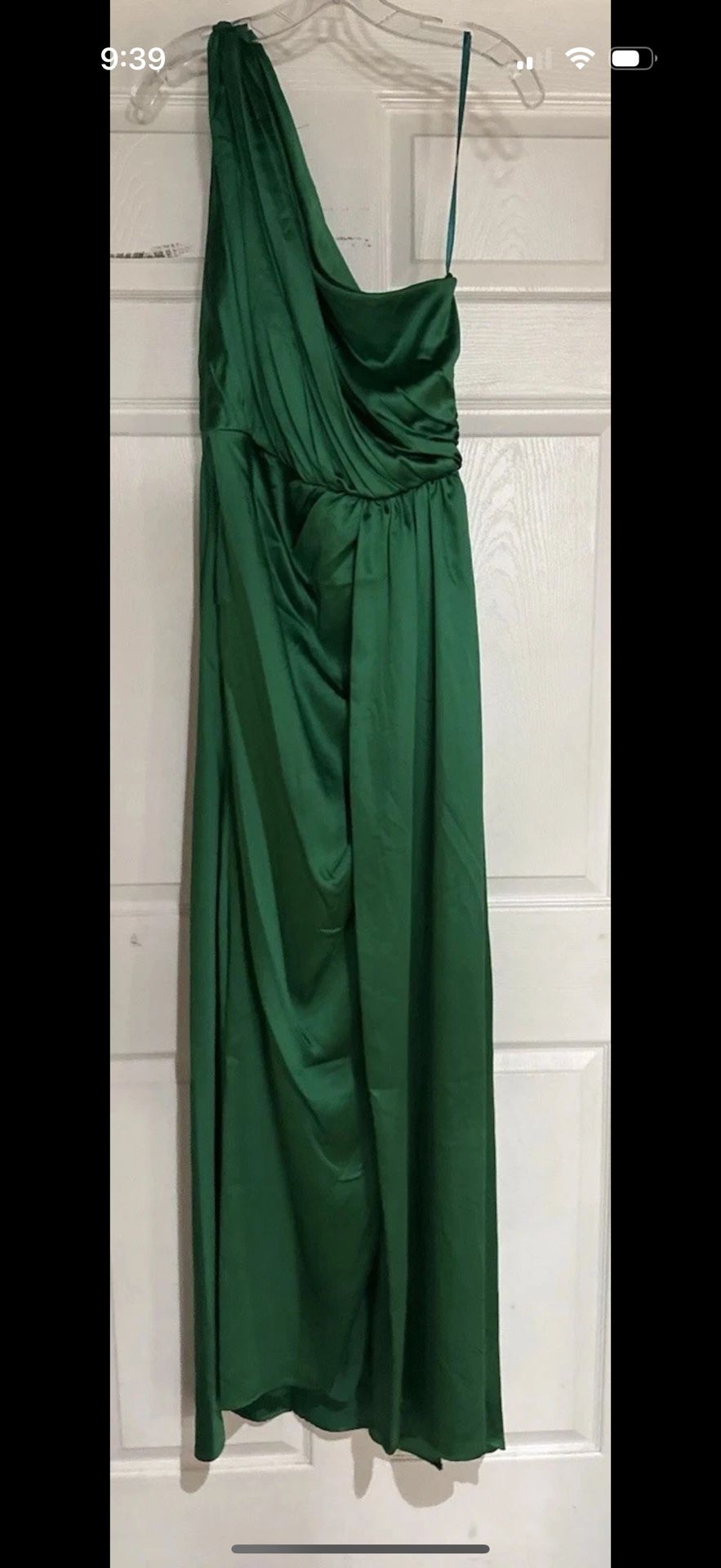 Ieena Mac Duggal Emerald Green One-Shoulder Ruched Satin Gown Size 8 $398