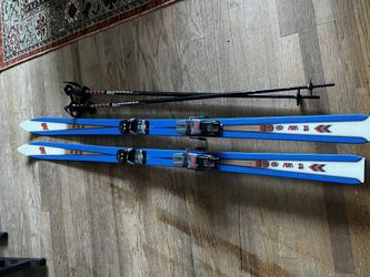 K2 “Two 68” 168cm Skis and Polls