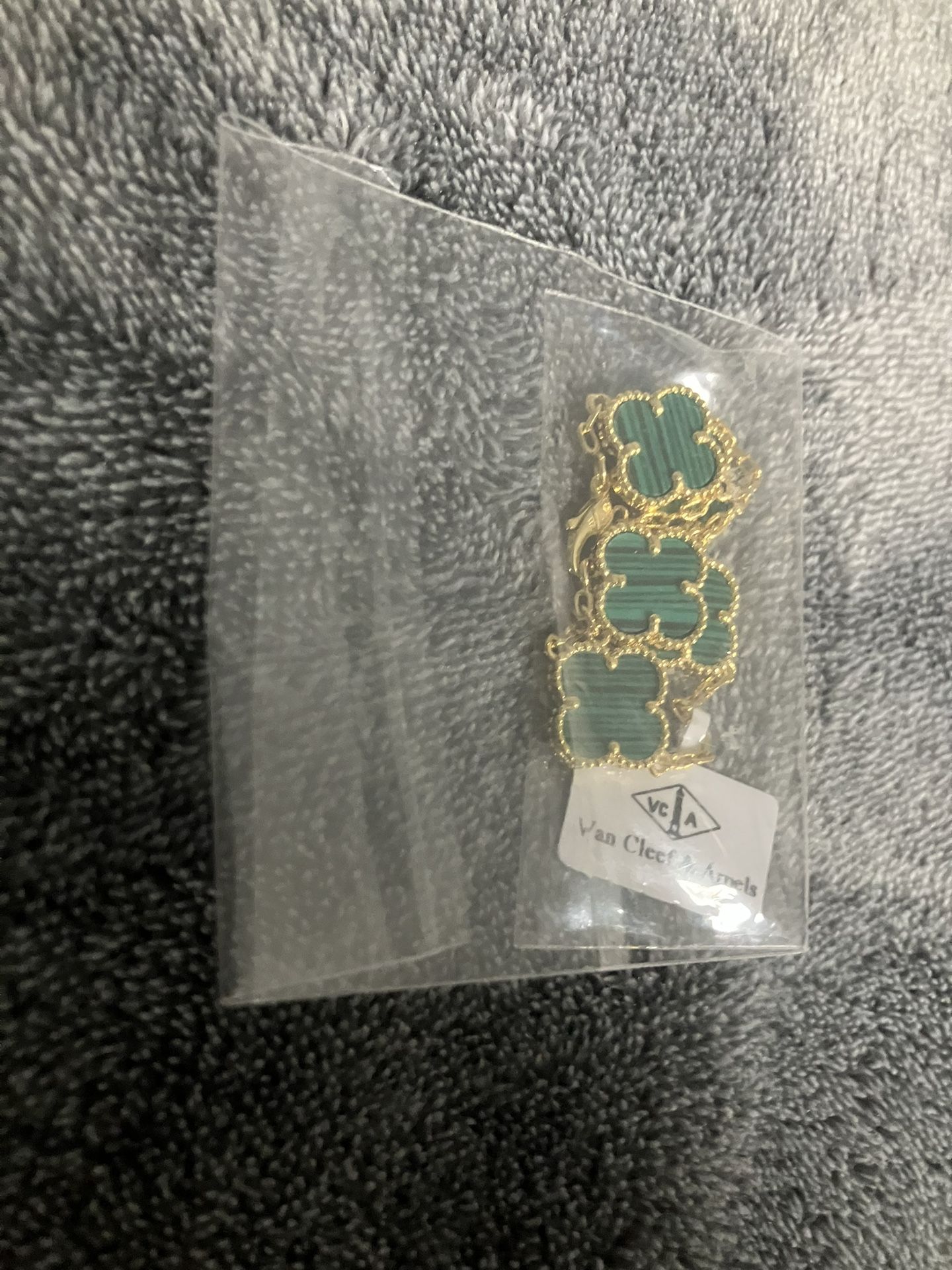 Women’s Bracelets 