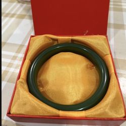 NEW Mom’s 🎁 Natural Green Jade Bangles SALE TODAY $75 🎈