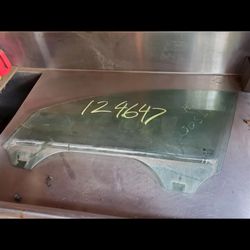 2003-2005 Cadillac CTS FRONT LEFT DRIVER SIDE WINDOW GLASS (contact info removed)0 USED OEM