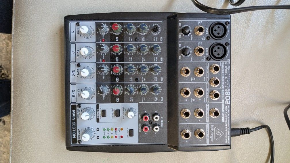 Behringer Audio Mixer