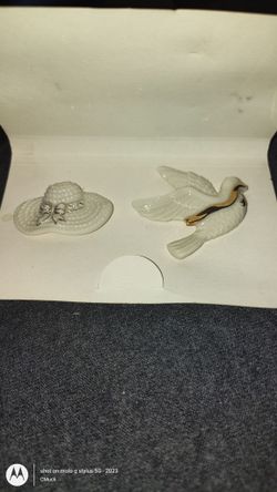 Lennox Vintage Bone china Brooch/ Pin