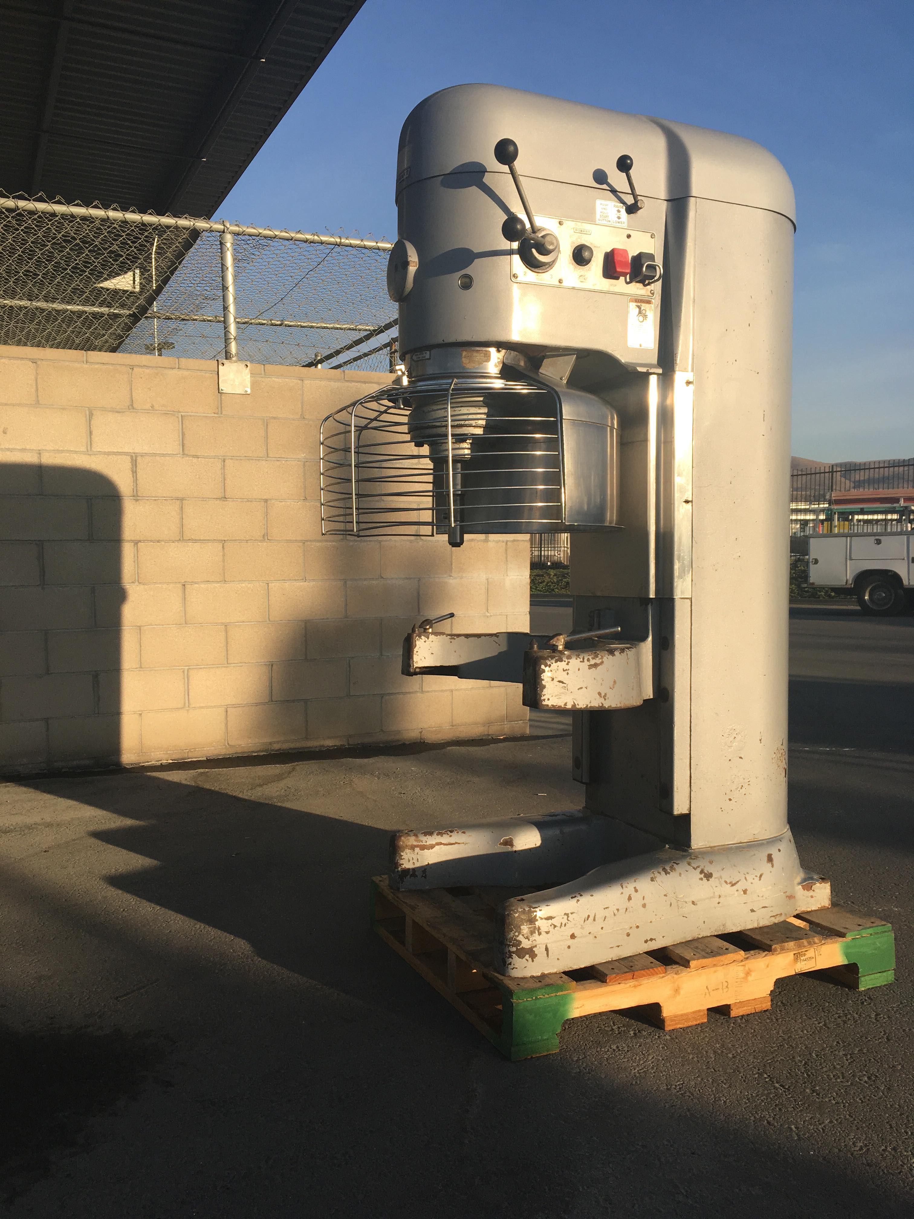 Hobart dough mixer 140 quart bakery equipment