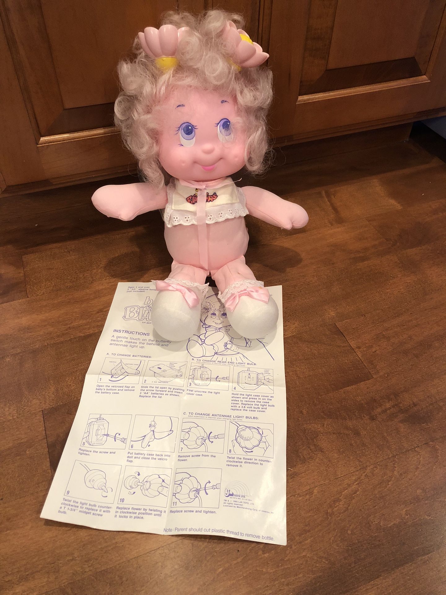 Vintage 1985 Baby Blinkins Doll Shipping Available 