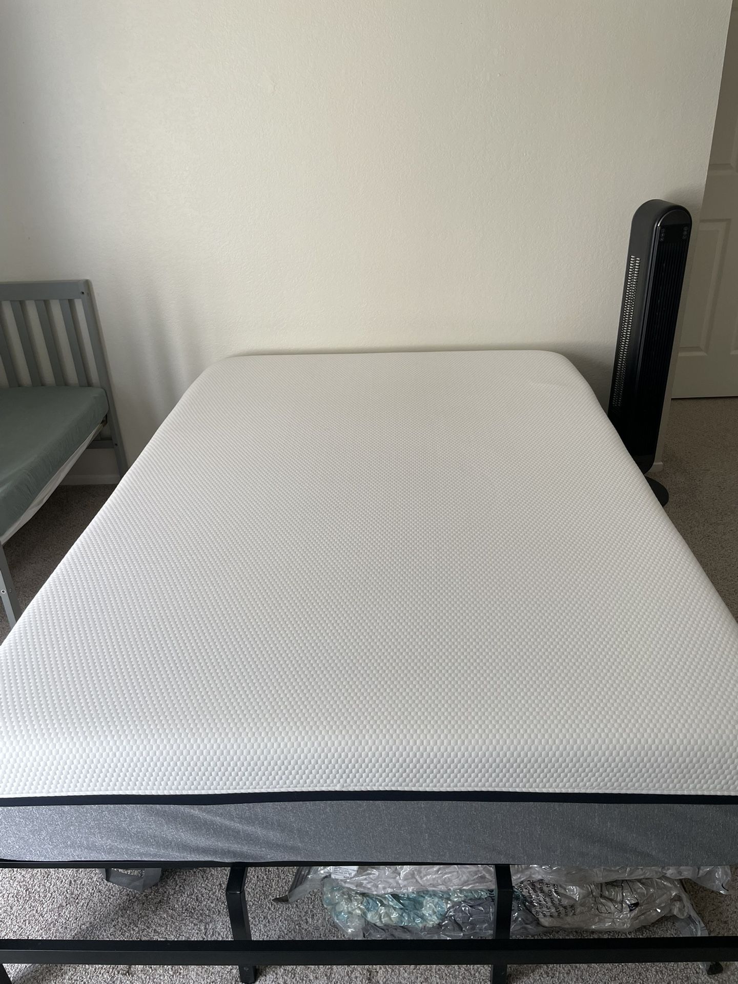 LULL Full Size Mattress— Great Condition! $200 (OBO)