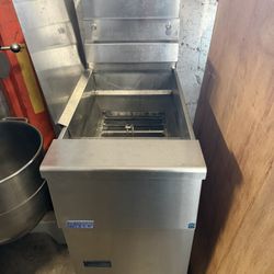 Used Pitco VF35 Commercial Gas Fryer 