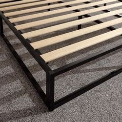 Metal Platform Bed Frame Queen
