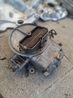 HOLLEY 300CFM 2 BARREL CARB!! 100$