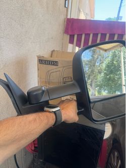 Brand new towing mirror