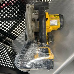 Dewalt Circular Saw 