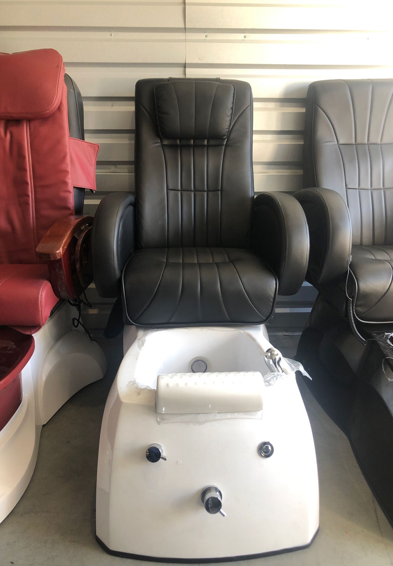 Foot Spa Massage Chairs / Pipeless / Liquidating Sale