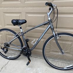 Giant Cypress Hybrid Bike 