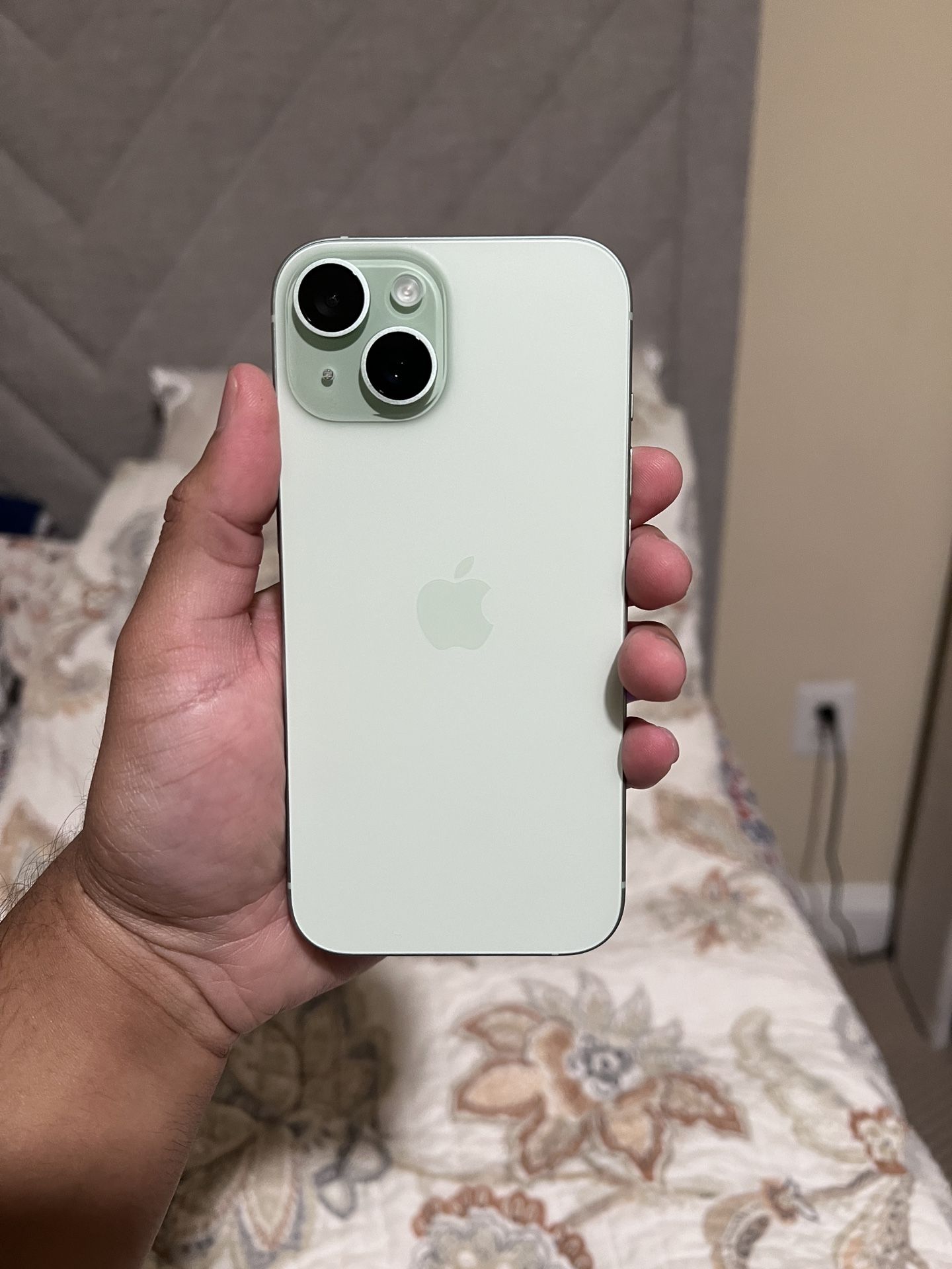 Green iPhone 15