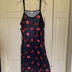 Nightgown, size 5 XL