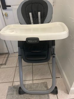 Graco Baby High Chair with Tray