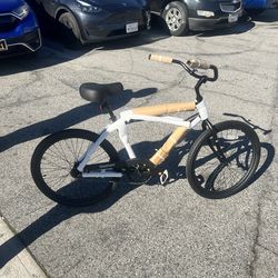 Chatham 24 inch bike cruiser