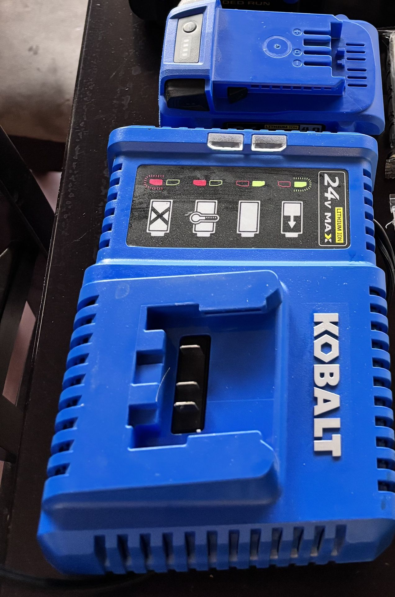 🔋🔧Kobalt 24V Extended Run Battery And Charger Like new!
