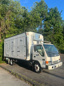 2001 Chevy w4500 Refrigerator 41.000 miles