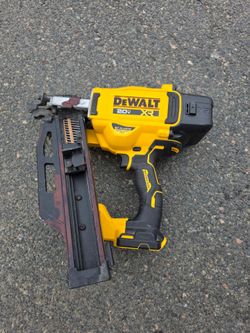 DEWALT 21" FRAMING GUN TOOL ONLY $200 FIRM