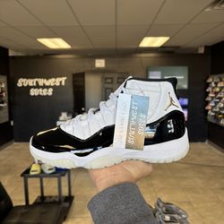 Jordan 11 Gratitude Size 8.5 Available In Store!