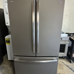 Near New GE counter depth Frenchdoor 21.3 ft.³ Water and ice inside can deliver Retail price $2900 23.1 cu. ft. French Door Refrigerator in Slate, Fin