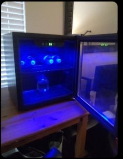 Mini fridge cooler Drinks