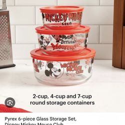 Set of Mickey Mouse Pyrex Glass Bowls With Lids 