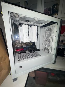 White gaming pc
