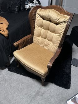 Tan/Brown Wooden Chair