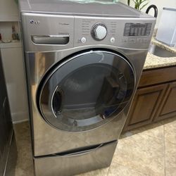 Gas Dryer with drawer
