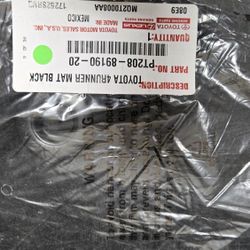 2022 4 Runner Road floor mat