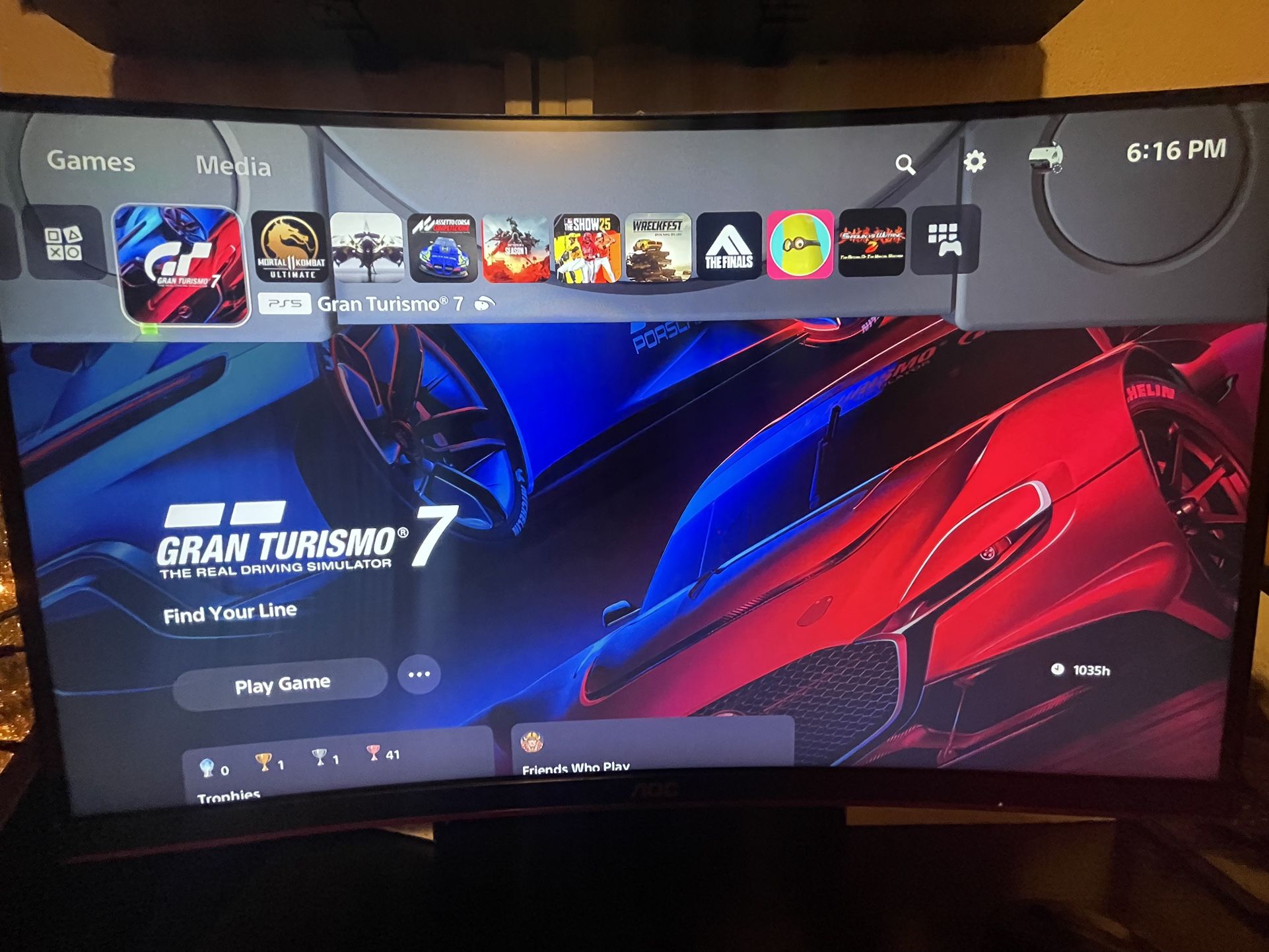 AOC 24” Curved Monitor, Logitech G923 TrueForce Steering Wheel