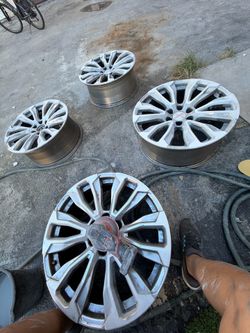 SET OF 4 WHEELS  R22