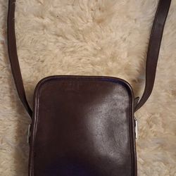 9817 Vintage brown Coach bag 