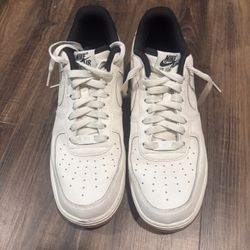 Nike AF1 White And Black 