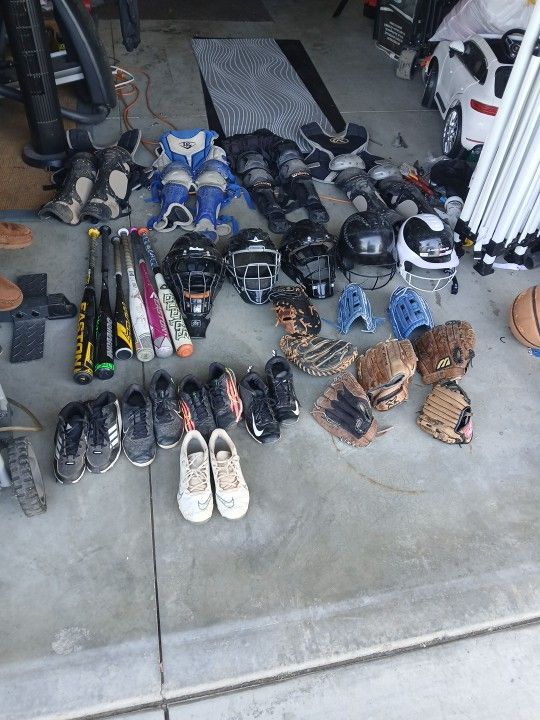 Baseball/Softball Equipment 