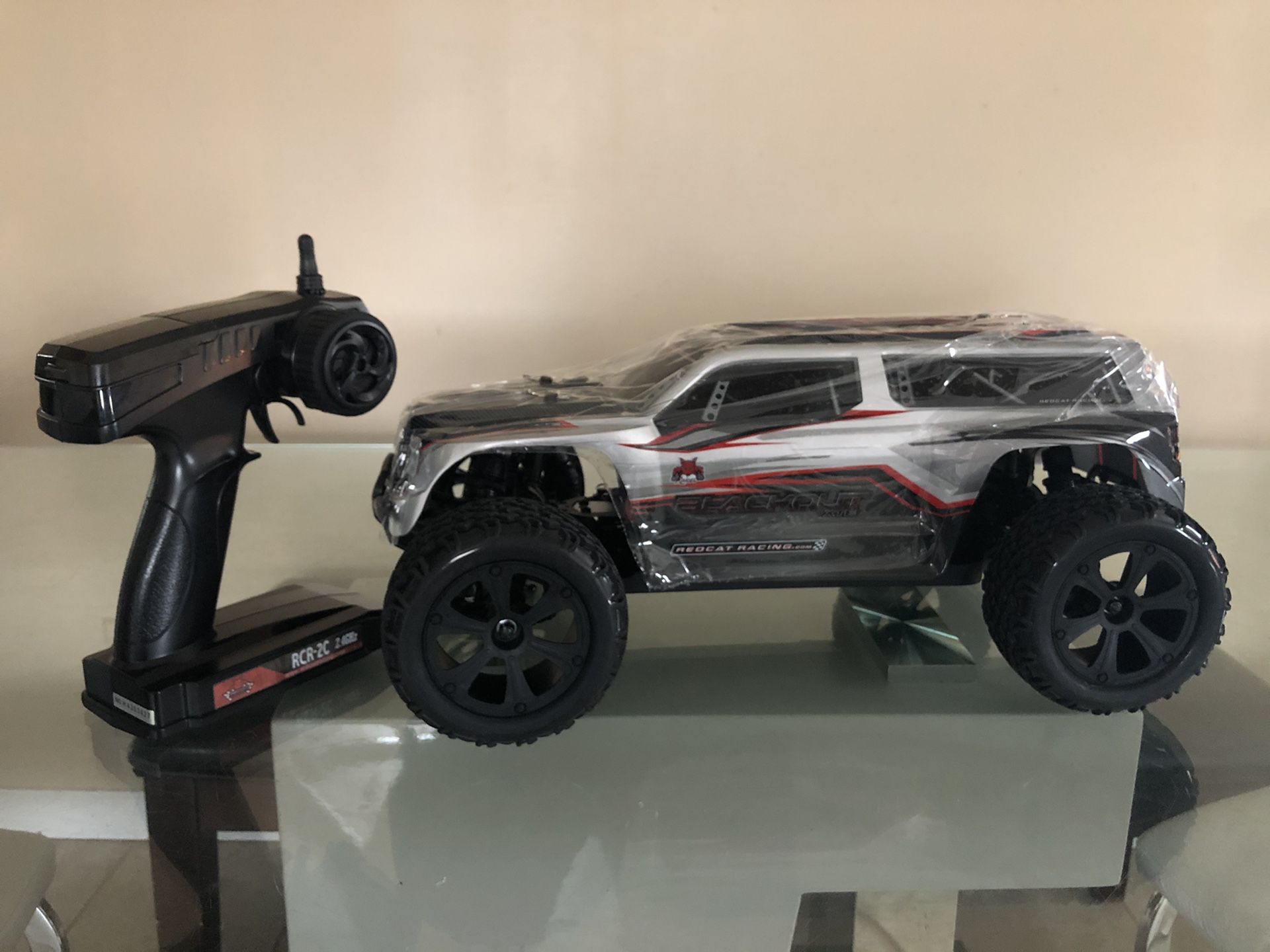 Redcat Blackout XTE RC Truck RTR Fast 25mph(Brand new)