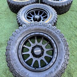 Method Chevy Silverado 2500 rims 2011 up 8x180 tire size 37x13.50/20 