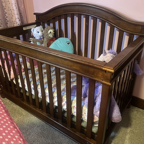 Baby Europa Dark Wood Crib for Sale in Bridgeville, PA OfferUp