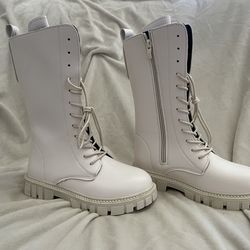 New girls tall boots - size 2