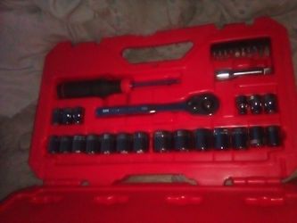 Brand New craftsman 33pc mechanic tool set